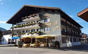 Hotel Loewen